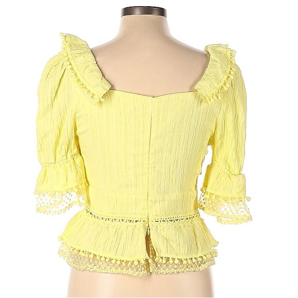 Yellow Ruffle Top Size L - Picture 2 of 2